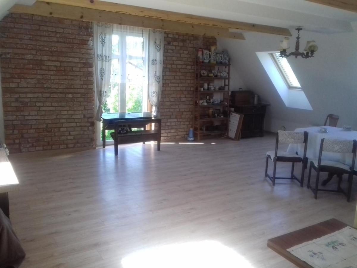 Izdebka W Zaciszu Bed & Breakfast Czarna Dabrowka Luaran gambar